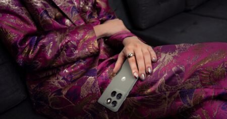 Motorola Unveils Its Most Intelligent Smartphones Yet with the Razr 60 and Edge 60 Pro