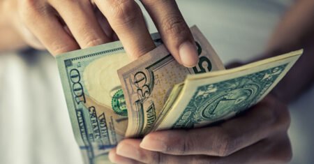 <div>Palmer Luckey asks, ‘Would you buy a Made In America computer if it was 20% pricier than a MacBook? A poll suggests most people would</div>