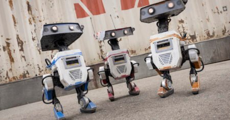 They’ve landed – Disney’s Star Wars BDX Droids are now roaming in Disney World